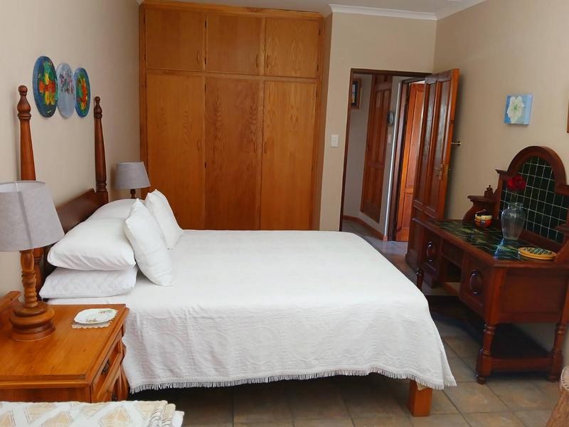 3 Bedroom Property for Sale in Stilbaai Wes Western Cape